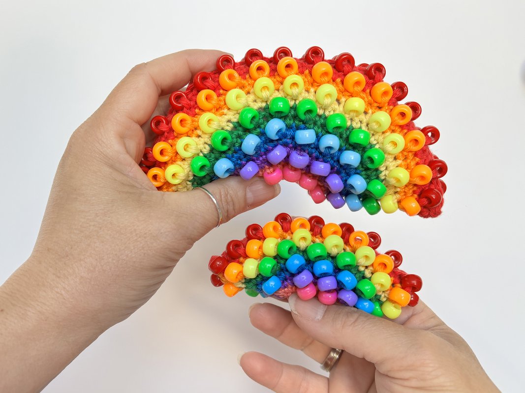 Beaded Crochet Fidget Toy Rainbow, Amigurumi No Sew Crochet Pattern - Image 7