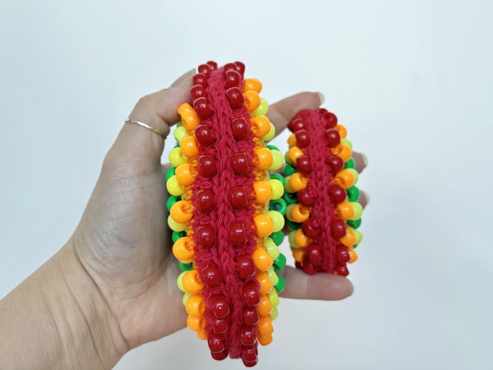 Häkelanleitung Regenbogen + Perlen, Fidget Spielzeug, Glücksbringer