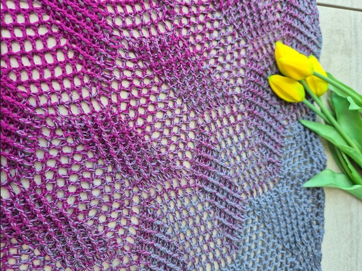 Crochet Pattern Triangular Scarf "Nikaia"