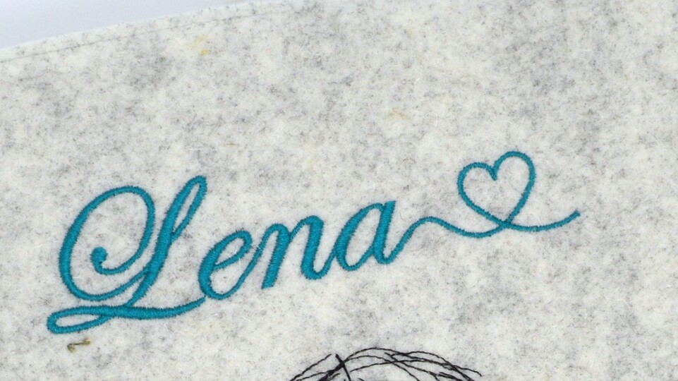 Stickdatei Herz Herzschleife zum Ergänzen von Schriften und Mustern