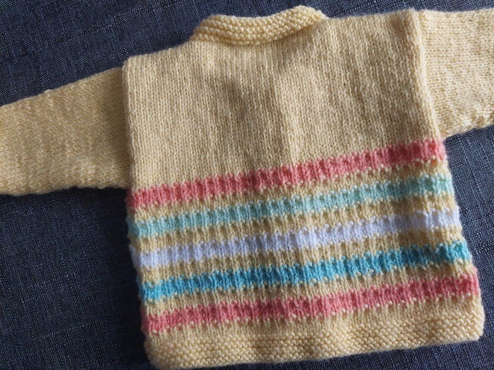 Strickanleitung Babyset – Jäckchen & Mütze Größe 56/62