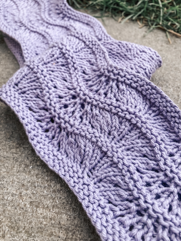 Lunas tiny WaveScarf | knitting pattern | miniscarf, knitted scarf