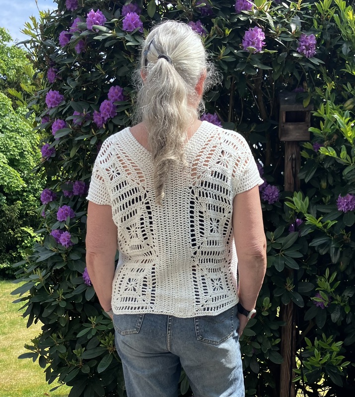 Jäckchen mit Grannys- Häkelanleitung - Bild 3