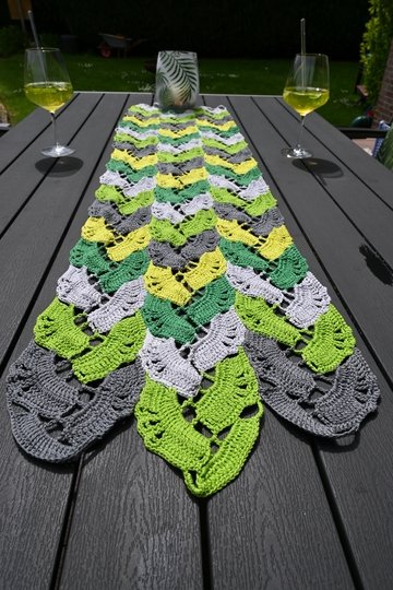 Häkelanleitung Tischläufer "Green Waves", variabel