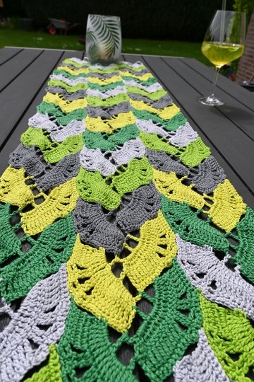 Häkelanleitung Tischläufer "Green Waves", variabel