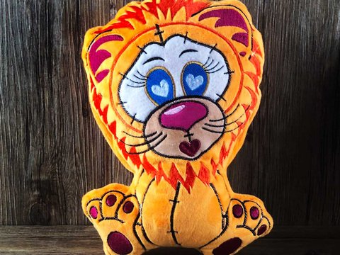 Stickdatei ITH Löwe Casimir für Rahmen 20×30cm, Maschinenstickdatei