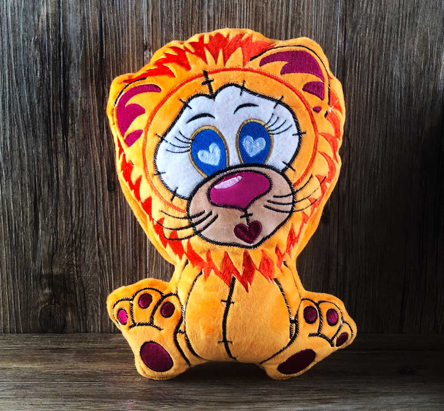 Stickdatei ITH Löwe Casimir für Rahmen 16×26 cm, Maschinenstickdatei