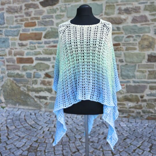 Tricandia Poncho, dreieckiger Poncho