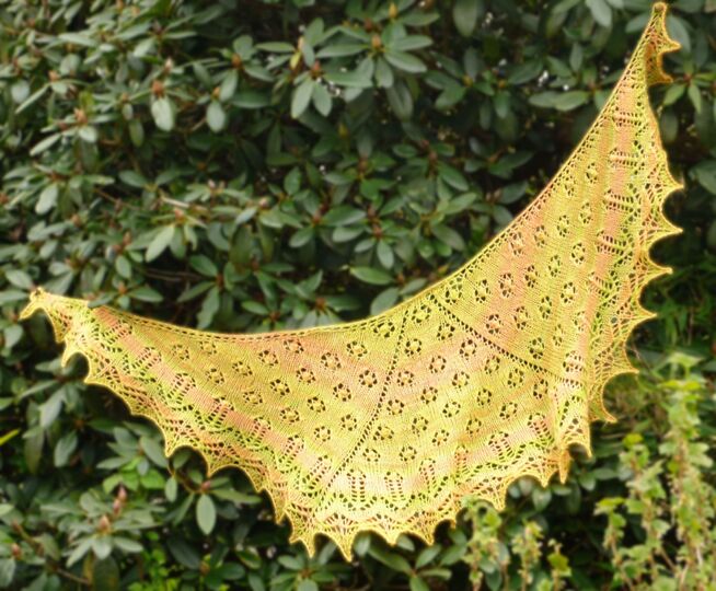 Spring Flowers Shawl, Lace Shawl with Flowers and Nupps