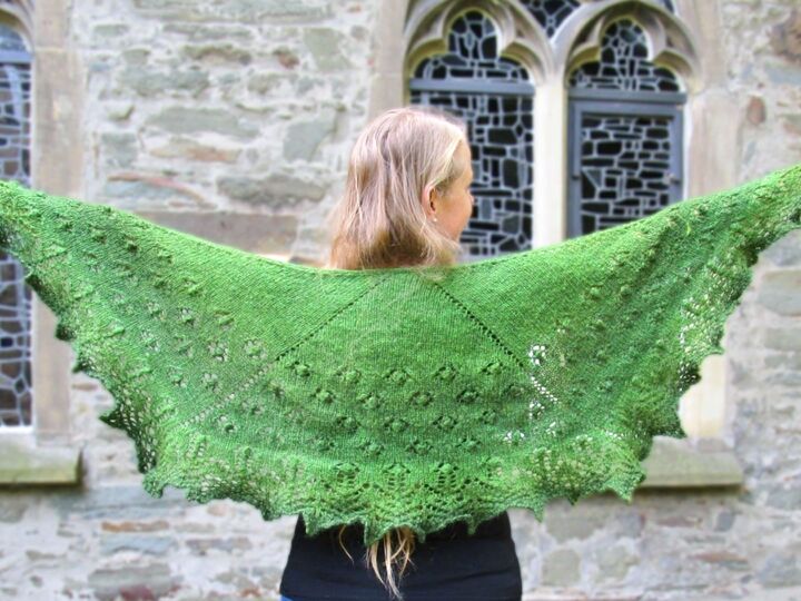 Spring Flowers Shawl, Lace Shawl with Flowers and Nupps