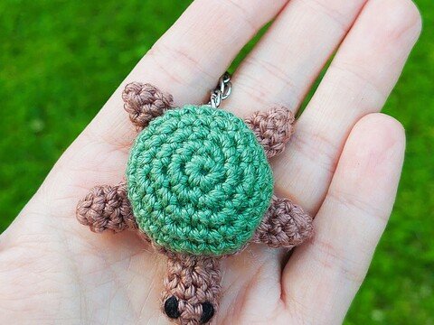 Häkelanleitung für einen Schildkröten Schlüsselanhänger
