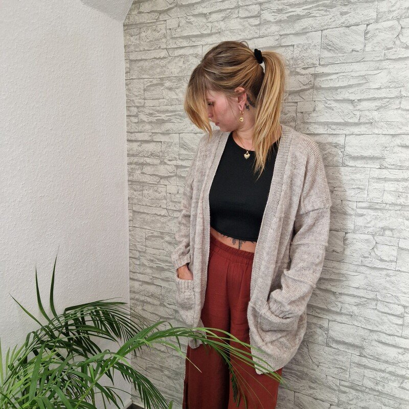 261 Strickanleitung Cardigan Strickjacke Marie Oversize Einheitsgröße 36/44 - Bild 3