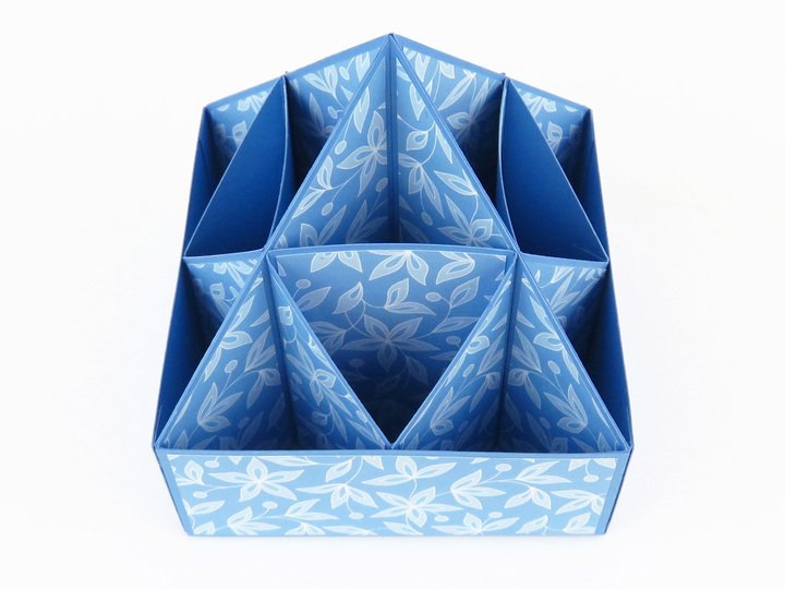 Stiftehalter mit 16 Fächern – Bastelanleitung und Vorlagen