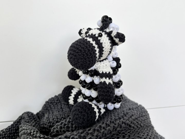 Amigurumi Zebra mit Perlen, Fidget Spielzeug, Tiere häkeln