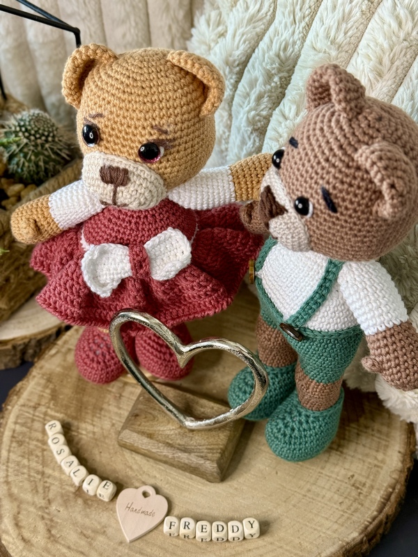 Bärenfamilie Rosalie und Freddy, liebevoll erstellte Häkelanleitung PDF