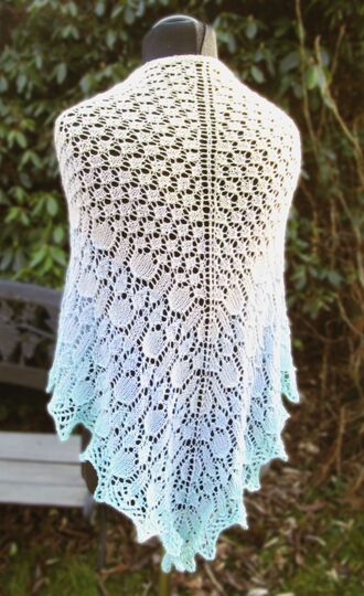 Tulpengarten, Lochmustertuch mit Blumen, PDF Strickanleitung