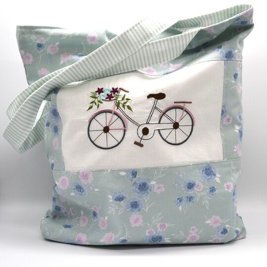 Stickdatei Fahrrad mit Blumen verschiedene Größen