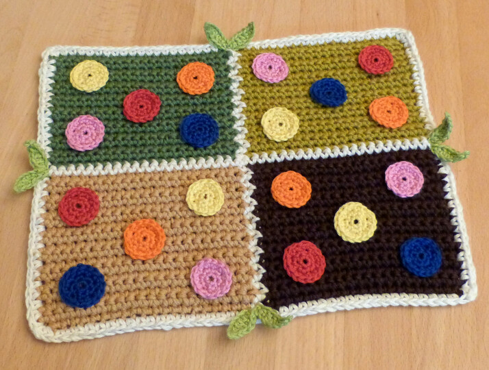 Crochet pattern board game 'My flower garden'