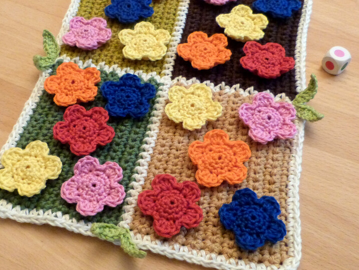 Crochet pattern board game 'My flower garden'