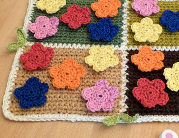 Crochet pattern board game 'My flower garden'