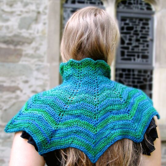 Drachen Cowl, neckwarmer, crochet pattern for adults and children