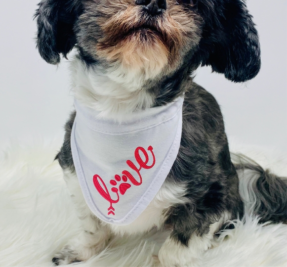 Stickdatei LOVE mit Hundepfote in 6 Größen, Maschinenstickdatei