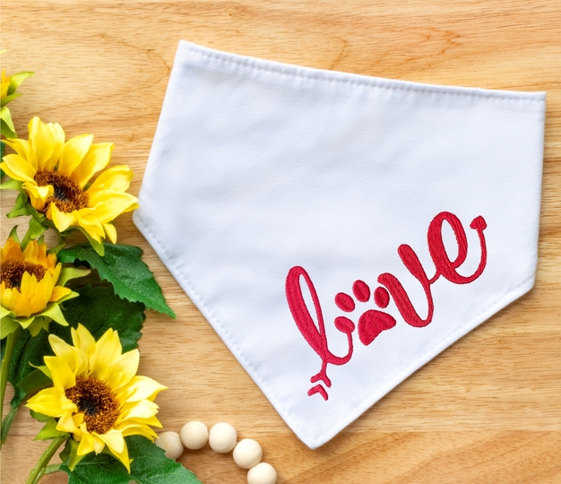 Stickdatei LOVE mit Hundepfote in 6 Größen, Maschinenstickdatei