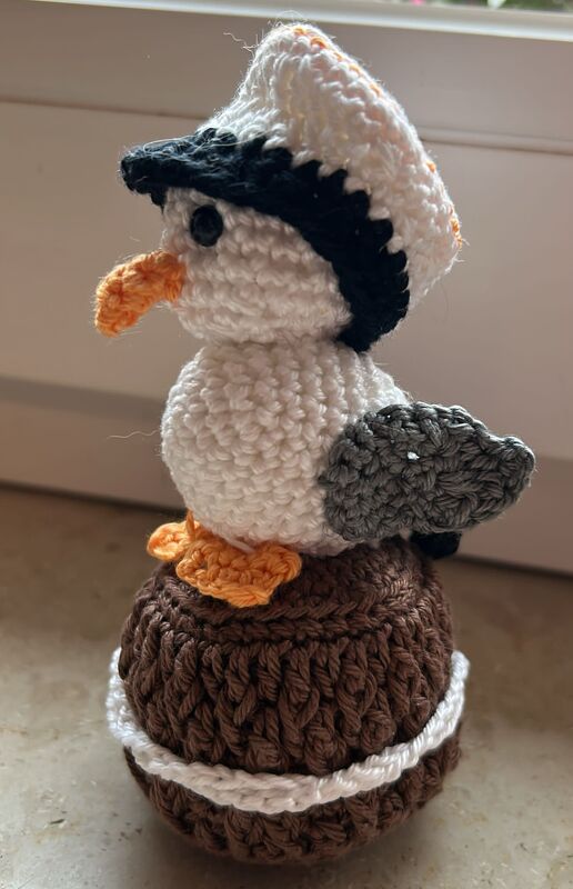 Käpt'n Fiete - Häkelanleitung für eine süße Amigurumi-Möwe - Bild 10