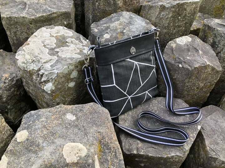 Kleine Mella Tasche - digitale Nähanleitung + Schnittmuster im PDF Format