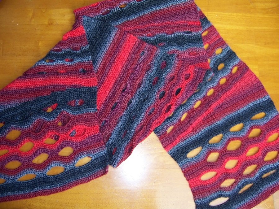 Planxty Escher - A crochet stole - Image 4