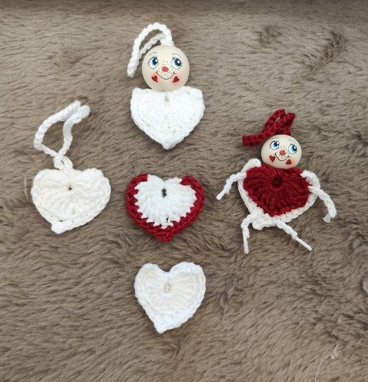 Sweetheart Crochet Pattern Worry Worm english US terms