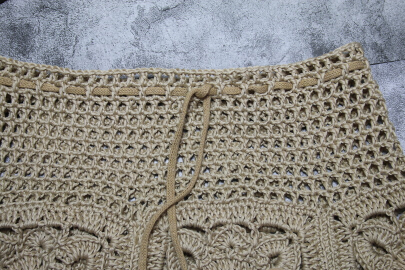 Crocheted skirt with granny squares in sizes S - XL