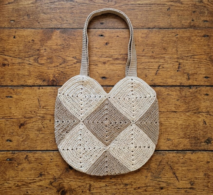 Häkelanleitung Sommertasche aus Granny Squares gehäkelt