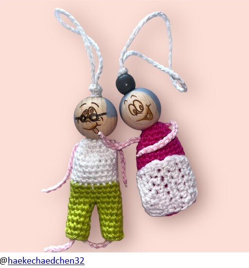 Mini-Großeltern häkeln – PDF Anleitung für liebevolle Mitbringsel mit Humor - Bild 3