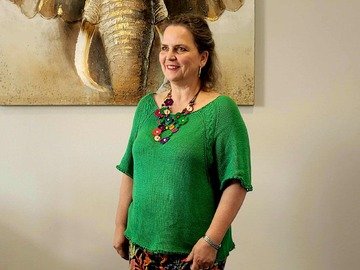 "Messina" - Pulli mit Zopfmuster und schönem Lochrand - Strickanleitung RVO