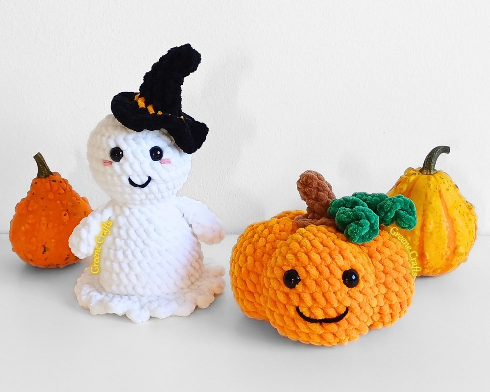Crochet Halloween Pals: Ghost, Bat and Pumpkin Toy Pattern - Image 4