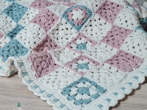 Soft Posy Baby Blanket Crochet Pattern (English)