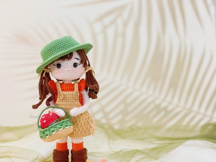 Crochet Doll Pattern (10inches doll) | Sunny the doll | Amigurumi Doll