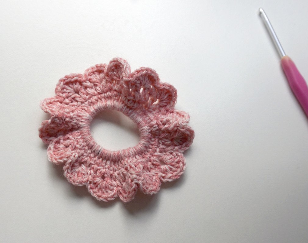 Crochet Pattern For A Cool Scrunchie