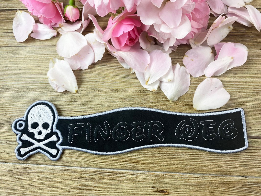 Stickdatei 3D-Anhänger Finger WEG, Maschinenstickdatei - Bild 2