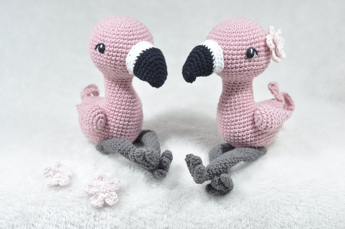 Crochet Pattern: Cute Flamingo with Flower - Image 5