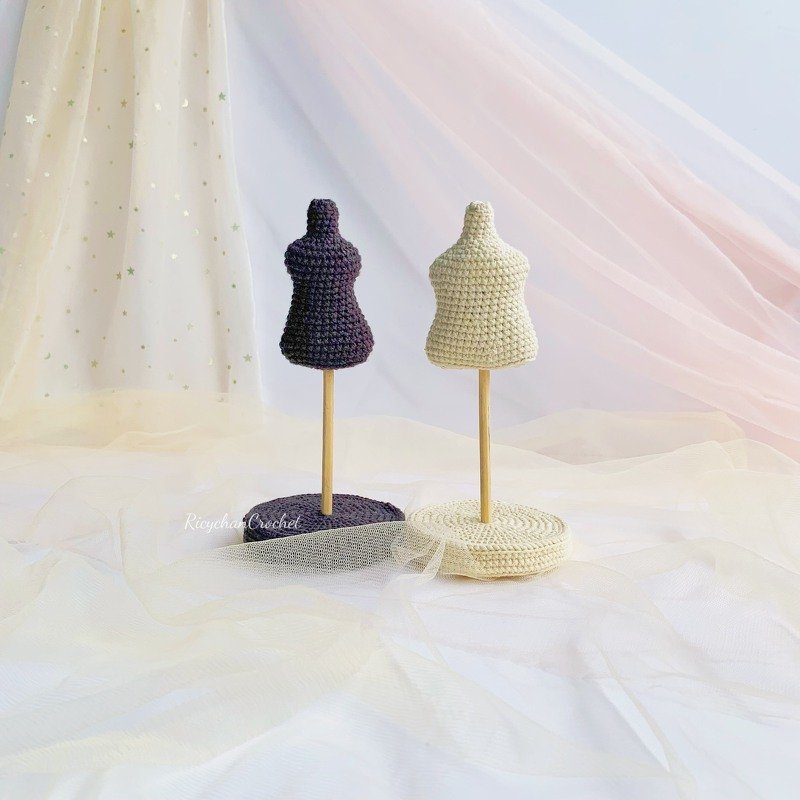 Doll mannequin Crochet Pattern: Amigurumi Mannequin Pattern - Image 4