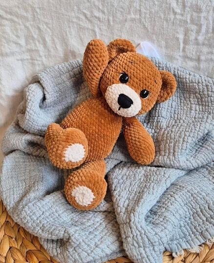 Bailey the Bear Crochet Pattern English