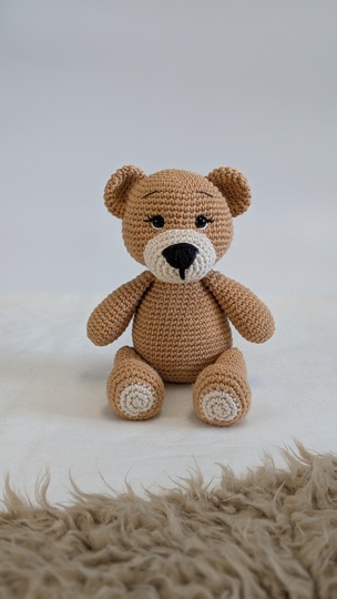 Bailey the Bear Crochet Pattern English