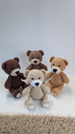 Bailey the Beat Crochet Pattern English