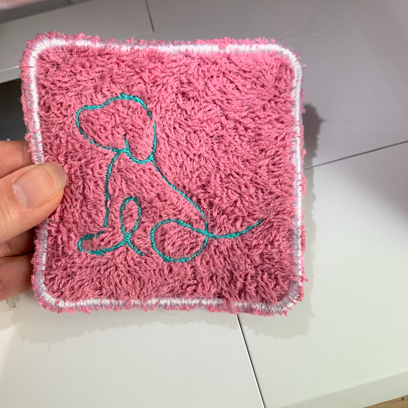 Abschminkpad Hund Stickdatei ITH 10x10 cm M2 Waschpad Pad Waschlappen