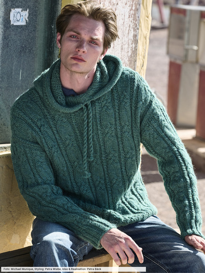 Hoodie mit Zopfstreifen