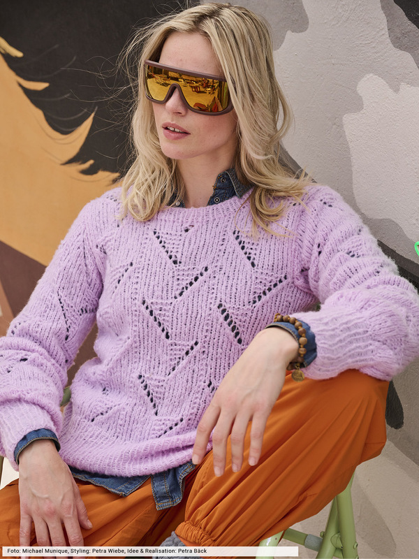 Pulli im Loch-Strukturmuster