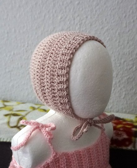 Häkelanleitung für die schützende Babymütze
