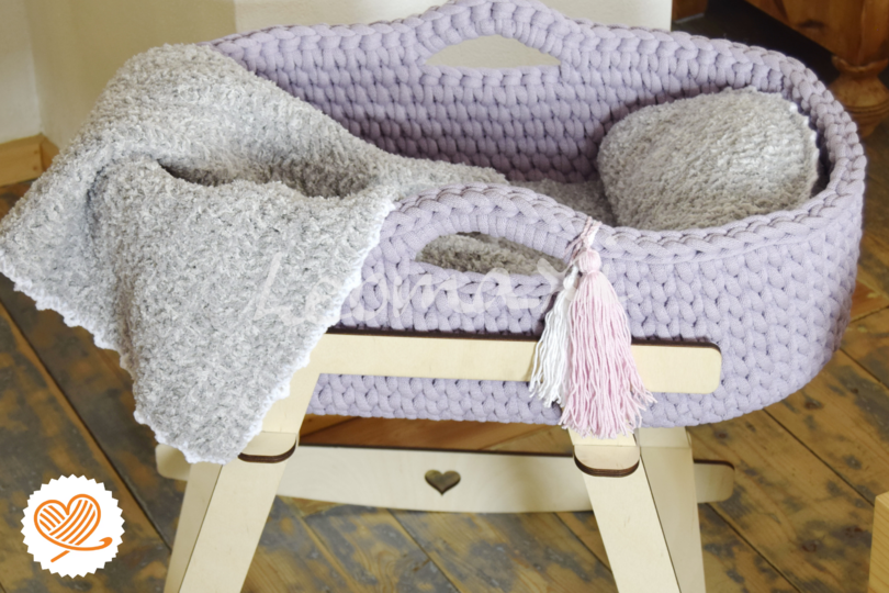 + ANNI + Innenset für das Puppenmoseskörbchen, Mondkissen, Matratze, Decke